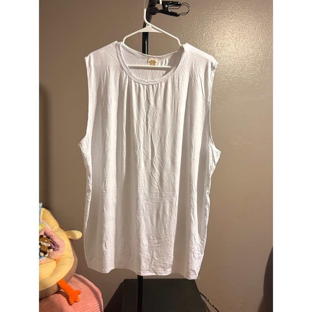 Pink Foot Women's White Round Neck Sleeveless Tank Top Sz 3XL